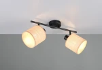 Lampa sufitowa Aimee z dwoma reflektorami E14, czarna konstrukcja z naturalnymi abażurami z plecionki. Ujęcie frontalne, zamontowana na suficie. Wydobywa ciepłe światło, idealna do nowoczesnych wnętrz.