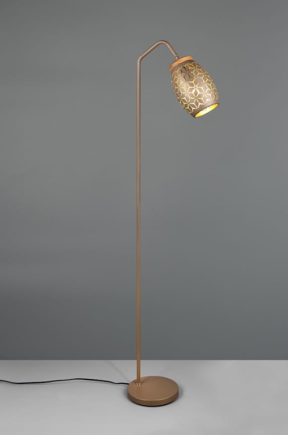 Lampa podłogowa Bidar w kolorze kawowym z metalowym stelażem i kloszem w kształcie stożka z dekoracyjnym wzorem. Ujęcie frontalne, stojąca, z widocznym kablem zasilającym. Wysoka, elegancka konstrukcja, idealna do nowoczesnych wnętrz.