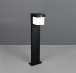Lampa stojąca ogrodowa Colombo Hybrid H50 w kolorze czarnym, z prostokątną białą głowicą, wykonana z materiałów odpornych na warunki atmosferyczne. Posiada zamontowany czujnik. Ujęcie frontalne, produkt stoi na płaskiej powierzchni.