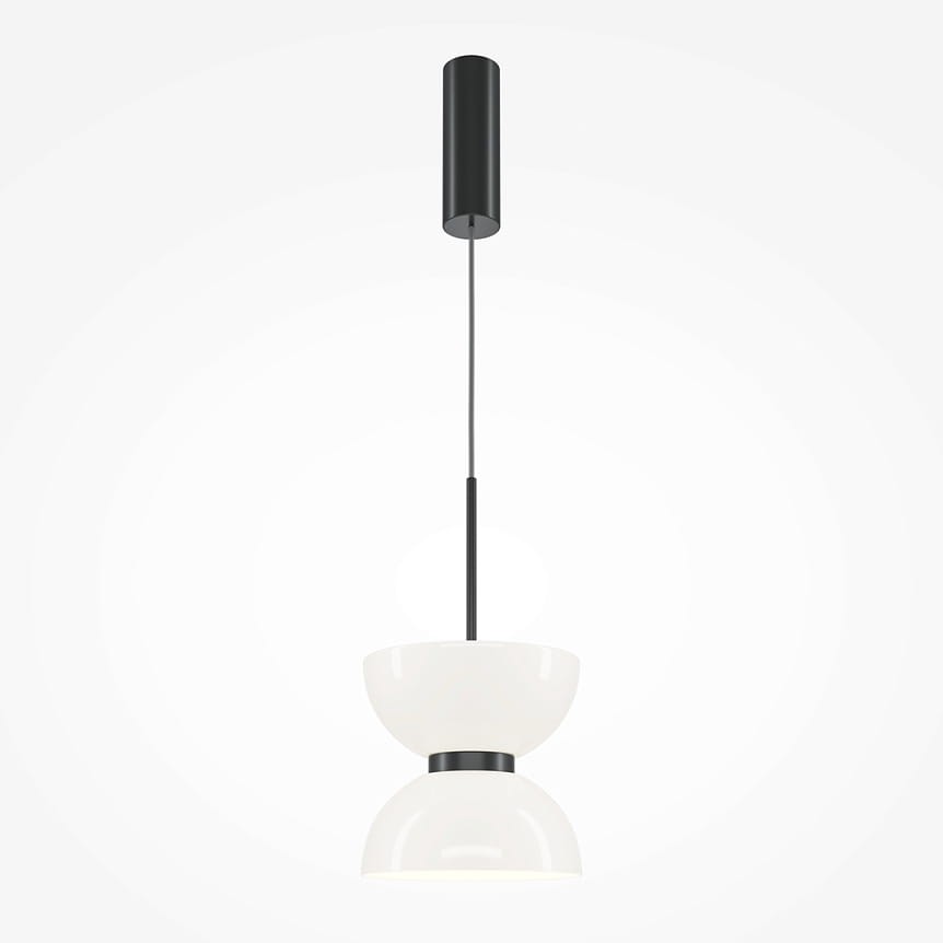 Lampa wisząca LED Kyoto o mocy 11W, w kolorze czarnym, z dwoma kulistymi kloszami w białym kolorze. Produkt zawieszony na cienkim przewodzie, z cylindrycznym mocowaniem sufitowym. Prosta, nowoczesna forma. Tło jasne, jednolite.
