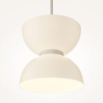 Lampa wisząca LED Kyoto o mocy 11W, w kolorze białym, z dwoma połączonymi kloszami w kształcie półkul. Zawieszona na cienkim przewodzie, emitująca ciepłe światło, idealna do nowoczesnych wnętrz.