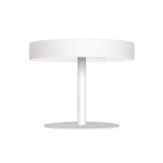 Lampa stołowa Nemo w kolorze białym, posiadająca okrągły klosz oraz stabilną okrągłą podstawę. Ujęcie frontalne, pokazujące całą strukturę lampy z widoczną pojedynczą nogą i miejscem na dwa źródła światła G9. Tło proste, białe.