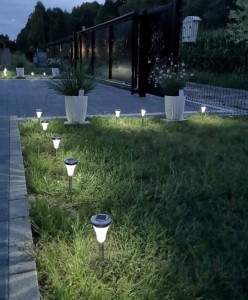 Latarnia III 6 szt. lampa solarna ogrodowa wbijana H32 LED srebrna