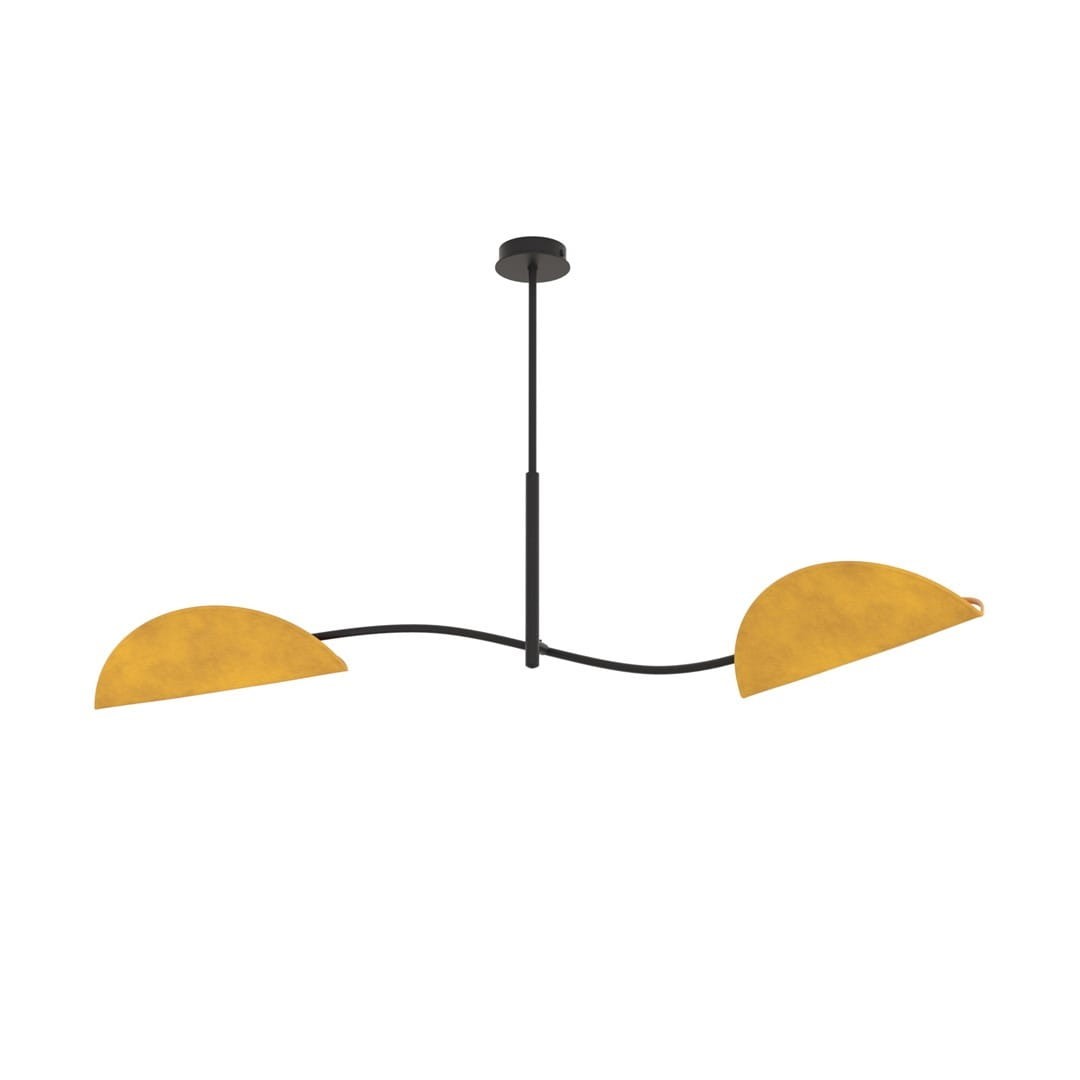 Czarna lampa sufitowa Lotus z dwiema pomarańczowymi kloszami w kształcie półkul, zawieszona na cienkim, czarnym przewodzie. Klosze skierowane są w przeciwnych kierunkach, tworząc nowoczesny design.