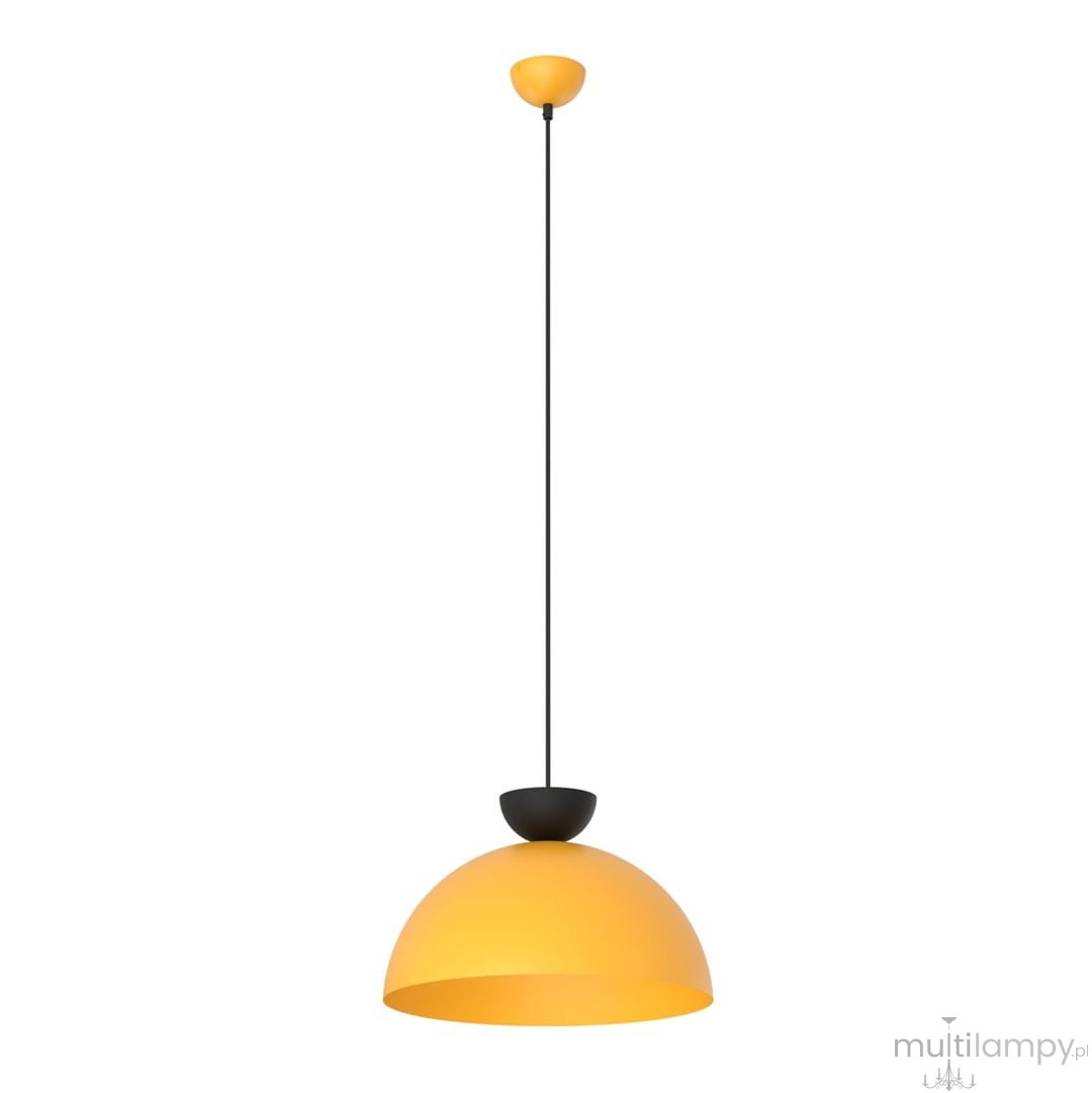 Lampa wisząca Lunaro L w kolorze pomarańczowym z metalowym kloszem w kształcie półkuli, zawieszona na cienkim czarnym przewodzie. Klosz ma matową powierzchnię, a górna część mocowania jest w formie czarnej podstawy.