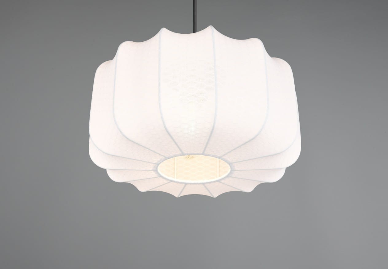 Lampa wisząca Madeline D40 z kloszem w kształcie muszli, w kolorze białym z delikatnymi liniami, zawieszona na czarnym przewodzie. E27, idealna do nowoczesnych wnętrz. Widoczny detal otworu na żarówkę w centralnej części.