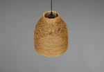Lampa wisząca Joeline w kolorze czarnym i brązowym z kloszem o kształcie stożka, wykonanym z plecionki w odcieniu brązowym. Klosz zawieszony na czarnym przewodzie, widoczny detal mocowania. Produkt w ujęciu frontalnym na jednolitym tle.
