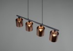 Lampa wisząca Jason z czterema kloszami w kolorze brązowym, zawieszona na czarnym stelażu. Klosze mają cylindryczny kształt i są umieszczone na poziomej rurze, zapewniając nowoczesny wygląd.