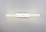 Lampa sufitowa Ginko w kolorze białym, z jednolitą obudową i delikatnym, wygiętym wzorem w centralnej części. Ujęcie frontalne, produkt zamontowany na gładkiej, jasnej powierzchni. Wyposażona w jedną diodę LED o mocy 18W.