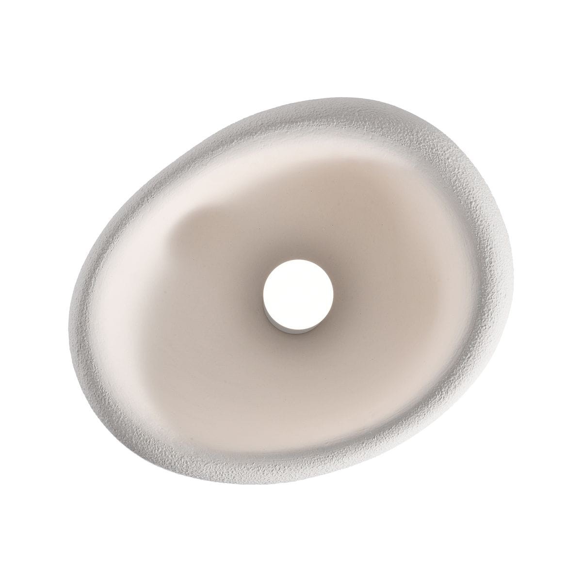 Biała lampa sufitowa Stone D40 z oprawą na żarówkę E27, o owalnym kształcie z delikatną, teksturowaną powierzchnią. Widok z góry, z centralnym otworem na źródło światła.