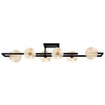 Czarna lampa sufitowa Emir z sześcioma kloszami G9 w bursztynowym kolorze, umieszczona na prostokątnej podstawie. Klosze mają teksturowaną powierzchnię, a całość ma nowoczesny design, idealna do oświetlenia wnętrz.