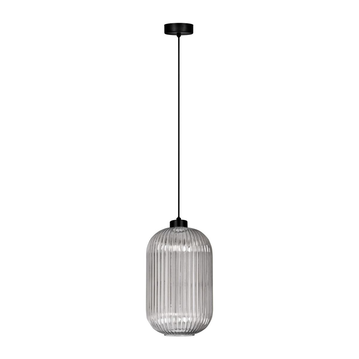 Czarna lampa wisząca Silva D20 z kloszem w grafitowym odcieniu, o cylindrycznym kształcie z wyraźnym żłobieniem. Zawieszona na cienkim przewodzie, z metalowym mocowaniem sufitowym. Wymaga żarówki E27.