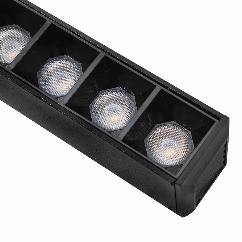 Lampa LED liniowa Tuya L44/24W/CCT w kolorze czarnym. Ułożona poziomo, z widocznymi sześciokątnymi kloszami diod LED. Materiał obudowy matowy, prostokątny kształt. Idealna do montażu na szynie magnetycznej.