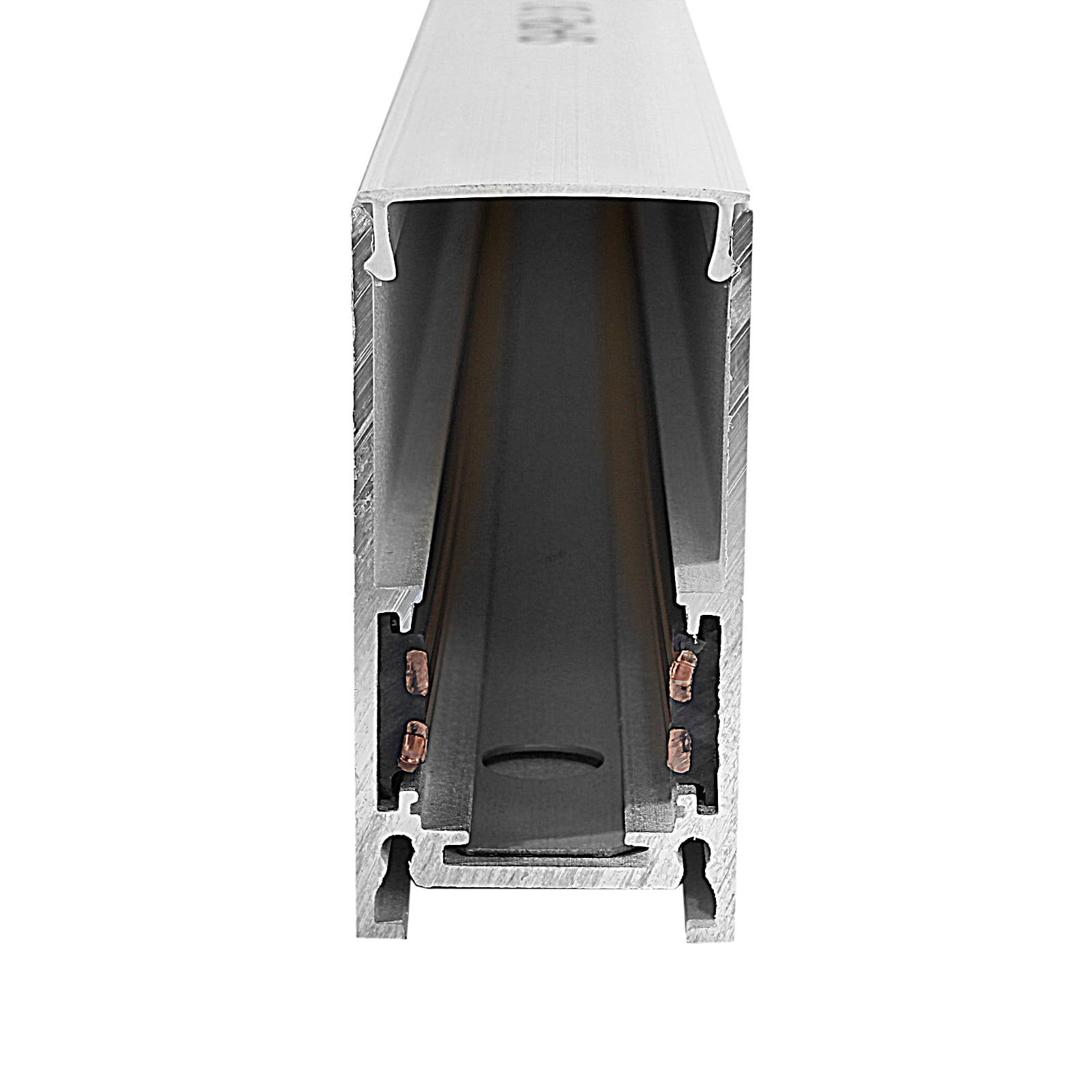 Szyna magnetyczna natynkowa 200 cm w kolorze białym, widok z boku, ukazujący przekrój. Wnętrze szyny z metalowymi stykami oraz czarnym kanałem, przeznaczona do montażu na ścianie. Idealna do instalacji oświetlenia.