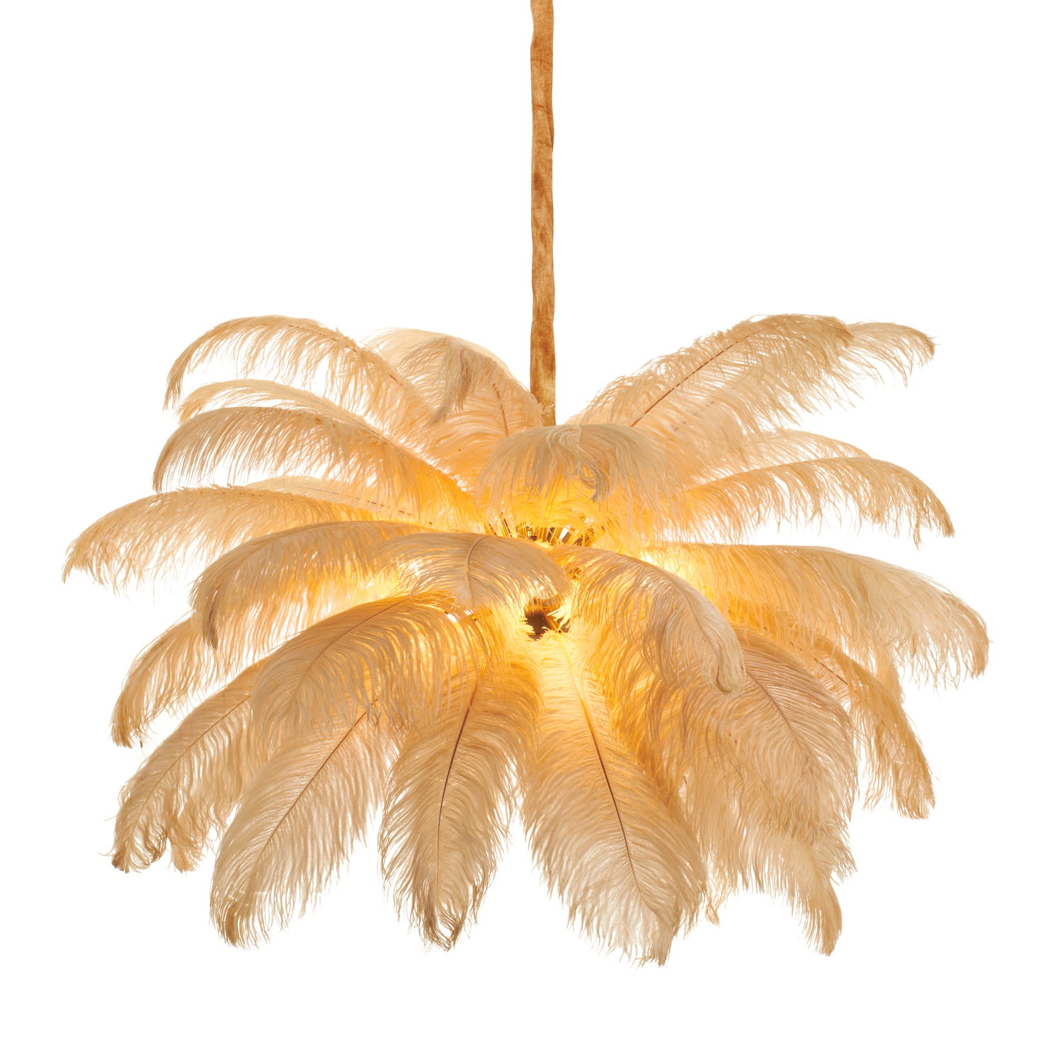 Lampa wisząca Emu w kolorze złotym i beżowym, z sześcioma miejscami na żarówki E14. Posiada dekoracyjne, puszyste pióra, tworząc efektowną, okrągłą formę. Zawieszona na tkanym kablu, emitująca ciepłe światło.