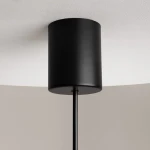 Czarna lampa wisząca LED The Sixth Sense o mocy 7W i barwie światła 3000K. Widok z dołu na cylindryczny klosz mocowany do sufitu, z długim przewodem. Prosty, nowoczesny design, idealny do różnych wnętrz.