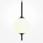 Lampa wisząca LED The Sixth Sense o mocy 7W i barwie światła 3000K. Czarna konstrukcja z metalowym stelażem i okrągłym, mlecznym kloszem. Zawieszona na długim, cienkim przewodzie, w prostej, nowoczesnej formie.