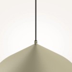 Lampa wisząca Basic Color w kolorze szarym z oprawą na żarówkę E27. Widok z góry, z podłużnym metalowym zawieszeniem oraz stożkowym kloszem o matowej fakturze. Tło jasne, jednolite.