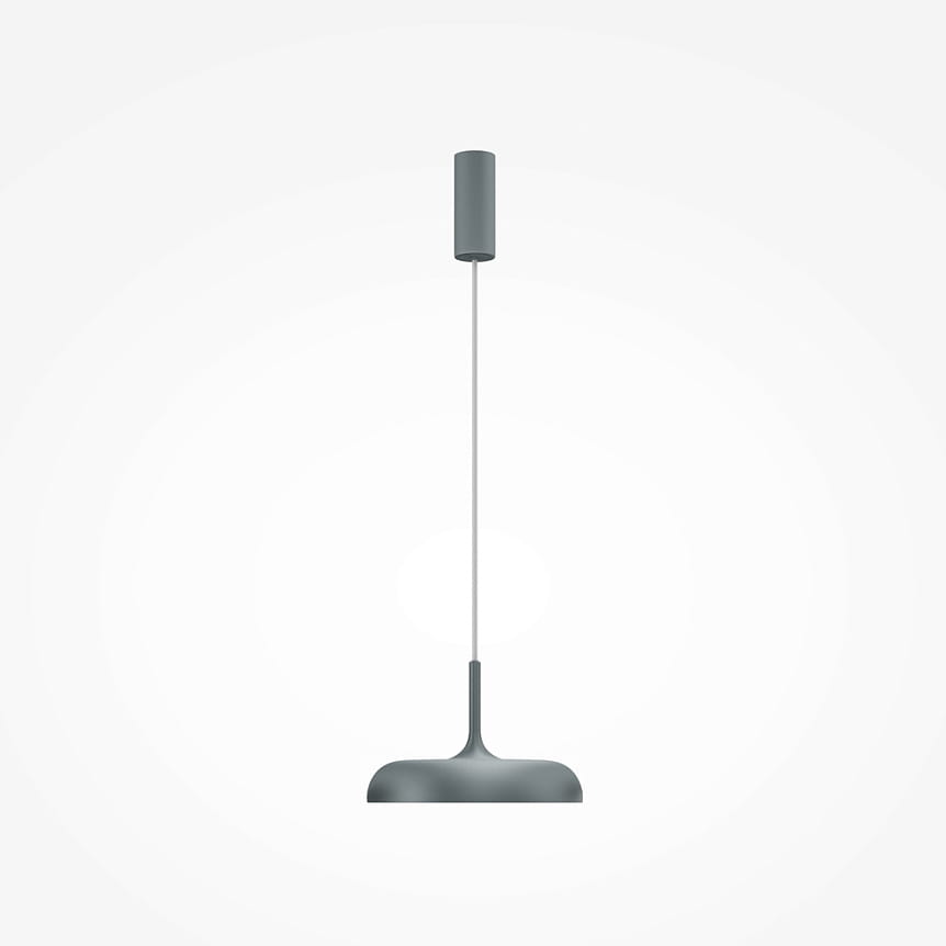 Lampa wisząca LED Gerhard o mocy 19W, barwie 3000K, w kolorze szarym. Posiada okrągły klosz z gładką powierzchnią oraz cienki, prosty kabel zawieszający. Ujęcie frontalne, na białym tle, podkreślające minimalistyczny design.