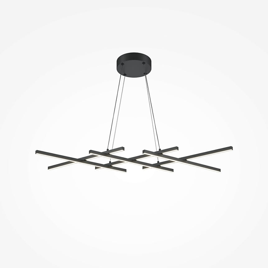 Czarna lampa wisząca LED Halo z konstrukcją w kształcie krzyża, zawieszona na cienkich linkach. Posiada cztery prostokątne ramiona z wbudowanym oświetleniem LED, idealna do nowoczesnych wnętrz. Montaż sufitowy.