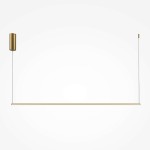 Lampa wisząca LED Halo 120 o mocy 16W w kolorze mosiądzu. Posiada prostą, długą linię, zawieszona na cienkich żyłkach. Górna część z cylindrycznym elementem montażowym. Tło białe, podkreślające elegancki design.