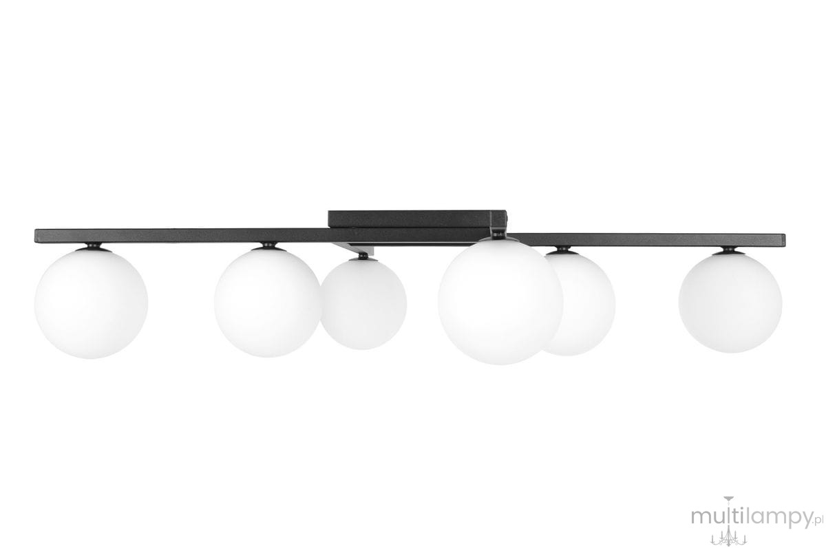 Lampa sufitowa Korfu z sześcioma oprawami G9, w kolorze czarnym z białymi, okrągłymi kloszami. Ujęcie z boku, prezentujące prostokątną podstawę oraz równomiernie rozmieszczone klosze, idealna do nowoczesnych wnętrz.