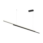 Lampa wisząca LED Halo 150 w czarnej obudowie, długość 150 cm, z wbudowanym źródłem światła o mocy 48W. Konstrukcja składa się z prostokątnej listwy, zawieszonej na dwóch cienkich linkach, z minimalistycznym designem.