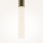 Lampa wisząca LED Pro Shade w kolorze złotym z białym kloszem, o cylindrycznym kształcie. Ujęcie frontalne, lampa zawieszona, emituje światło o temperaturze barwowej 4000K. Prosta, nowoczesna konstrukcja, idealna do wnętrz.