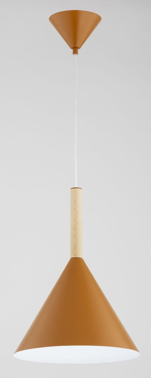 Lampa wisząca Fuks 1xE27 w kolorze pomarańczowym z drewnianym detalem. Kształt stożkowy, wisi na białym przewodzie. W górnej części znajduje się metalowy uchwyt w kształcie stożka. Idealna do nowoczesnych wnętrz.
