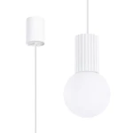 Lampa wisząca Halo 1xG9 w kolorze białym z okrągłym kloszem i żebrowanym detalem u góry. Zawieszona na białym przewodzie, z prostym, cylindrycznym mocowaniem sufitowym. Idealna do nowoczesnych wnętrz.