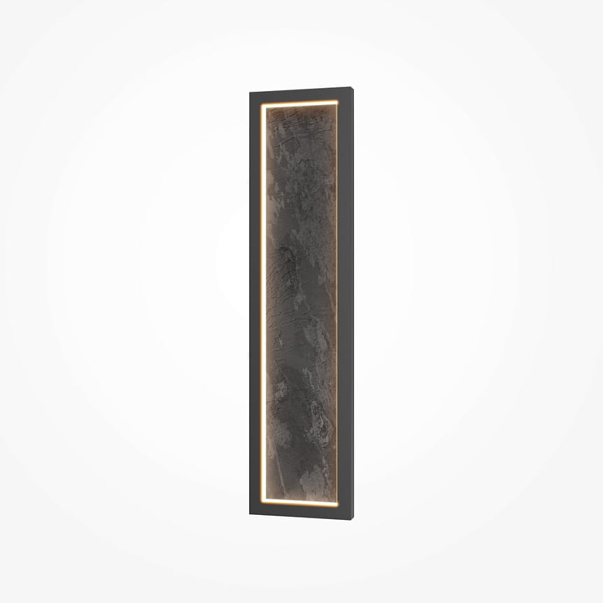 Kinkiet LED Orign w kolorze czarnym, moc 55W, temperatura barwowa 3000K. Prosty, prostokątny design z miękkim podświetleniem wzdłuż krawędzi, montowany na ścianie. Tekstura przypominająca beton na głównym panelu.