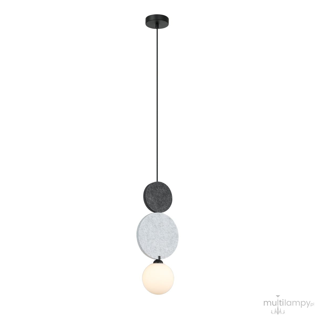 Lampa wisząca Andrea w kolorze jasnoszarym i czerwonym, złożona z trzech okrągłych elementów (czarny filc, jasnoszary filc, biała kula), zawieszona na cienkim czarnym kablu, montowana sufitowo.