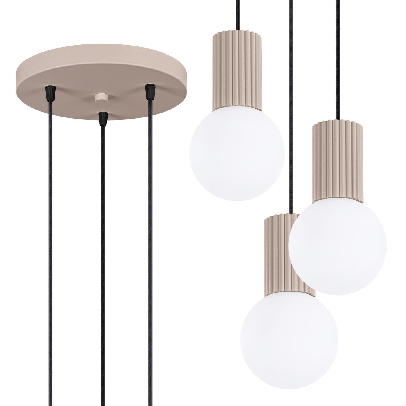 Lampa wisząca Halo z trzema kloszami typu G9 w kolorze taupe. Okrągła podsufitka w odcieniu taupe, z trzema czarnymi przewodami. Klosze mają teksturowane, żeberkowane wykończenie i okrągłe, mleczne szkło.