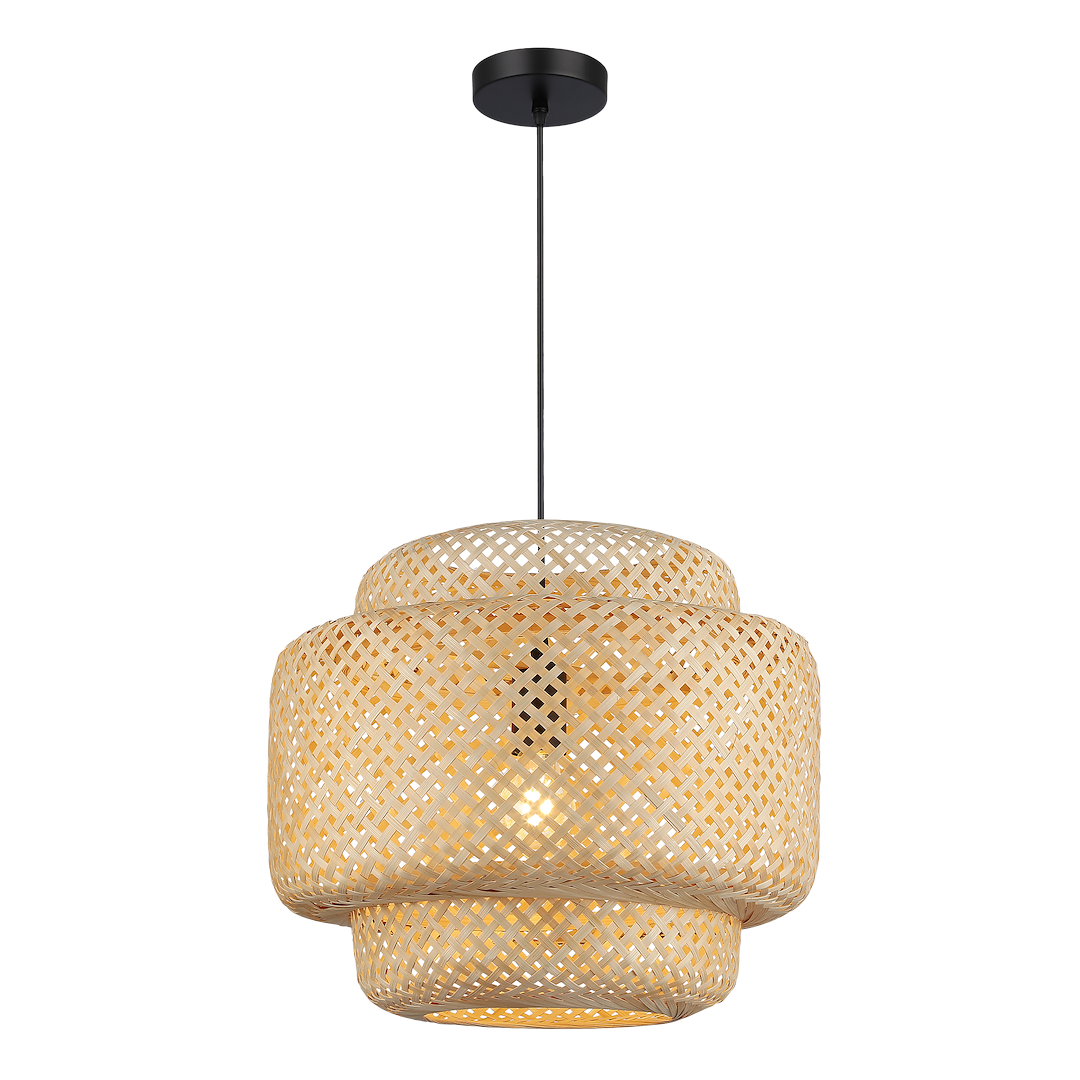 Lampa wisząca Hestia 1xE27 w kolorze czarnym z elementami bambusowymi. Okrągły klosz o plecionej strukturze, zawieszony na cienkim przewodzie. W tle widoczny czarny sufitowy uchwyt. Idealna do nowoczesnych wnętrz.