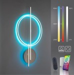 Lampa sufitowa Q-arkoa w kolorze srebrnym z dwoma źródłami LED 36W. Posiada nowoczesny design z okrągłym pierścieniem i pionowym elementem. Zdalne sterowanie pilotem, możliwość regulacji barwy światła (2700K-5000K). Montaż na ścianie.