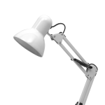 Biała lampa biurkowa Nexa z metalowym kloszem i regulowanym ramieniem. Klosz o zaokrąglonym kształcie, mocowanie z widocznymi śrubami. Lampa jest ustawiona w pozycji pod kątem, gotowa do oświetlenia biurka.