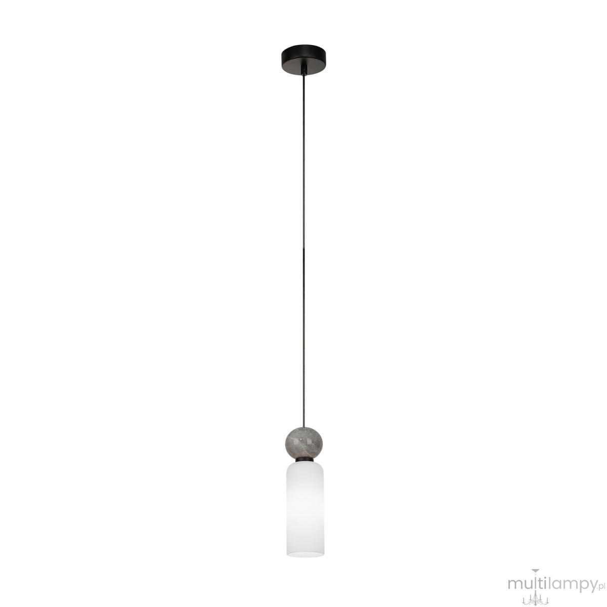 Lampa wisząca Santos 1xG9 w kolorze czarnym z białym, matowym kloszem. Na górze znajduje się okrągła, betonowa dekoracja. Zawieszona na cienkim, stalowym przewodzie z metalowym mocowaniem sufitowym, w prostym, nowoczesnym stylu.