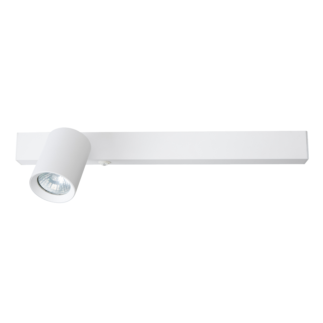 Kinkiet Magnet w kolorze białym, z jedną oprawą GU10, wyposażony w żarówkę LED 5W CCT. Produkt zamontowany na prostokątnej, płaskiej podstawie. Lampa ma okrągłe, ruchome źródło światła, skierowane na bok. Tło jednolite, białe.