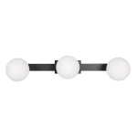 Lampa sufitowa Magnet z trzema okrągłymi kloszami w białym kolorze, umieszczona na czarnej metalowej podstawie. Posiada gniazda G9 i wbudowane źródło LED 9W CCT. Ujęcie frontalne, produkt zamontowany na gładkiej ścianie.