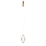 Lampa wisząca Fuente z jednym modułem LED 5W. Złota oprawa metalowa z przezroczystym kloszem w kształcie diamentu, zawieszona na cienkim przewodzie. Prosta, nowoczesna konstrukcja, idealna do różnych aranżacji wnętrz.