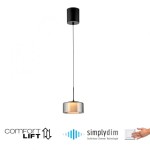 Lampa wisząca LED Rika 6W w czarnym dymionym kolorze, z metalowym kloszem o okrągłym kształcie i przezroczystym wykończeniu, zawieszona na cienkim przewodzie. Posiada system dimmujący. Klosz emituje ciepłe światło.