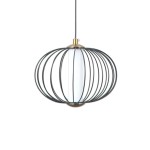 Lampa wisząca Rabel 1xLED 5W w kolorze czarnym, z metalowym kloszem w formie ażurowej konstrukcji, z białym elementem wewnętrznym. Ujęcie z przodu, zawieszona na cienkim przewodzie. Wysoka estetyka minimalistyczna.