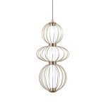 Lampa wisząca Rabel 3xLED 10W w kolorze złotym, z trzema okrągłymi kloszami w formie siatkowych kul, zwisająca na cienkim kabelku. Klosze mają przezroczyste wnętrze, co podkreśla nowoczesny design.