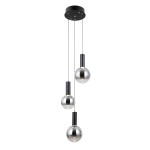 Lampa wisząca Strela z trzema kulistymi kloszami, wykonana z czarnego metalu i szklanych elementów w kolorze srebrnym. Klosze zawieszone na cienkich linkach, montaż na suficie. Nowoczesny design, idealna do aranżacji wnętrz.