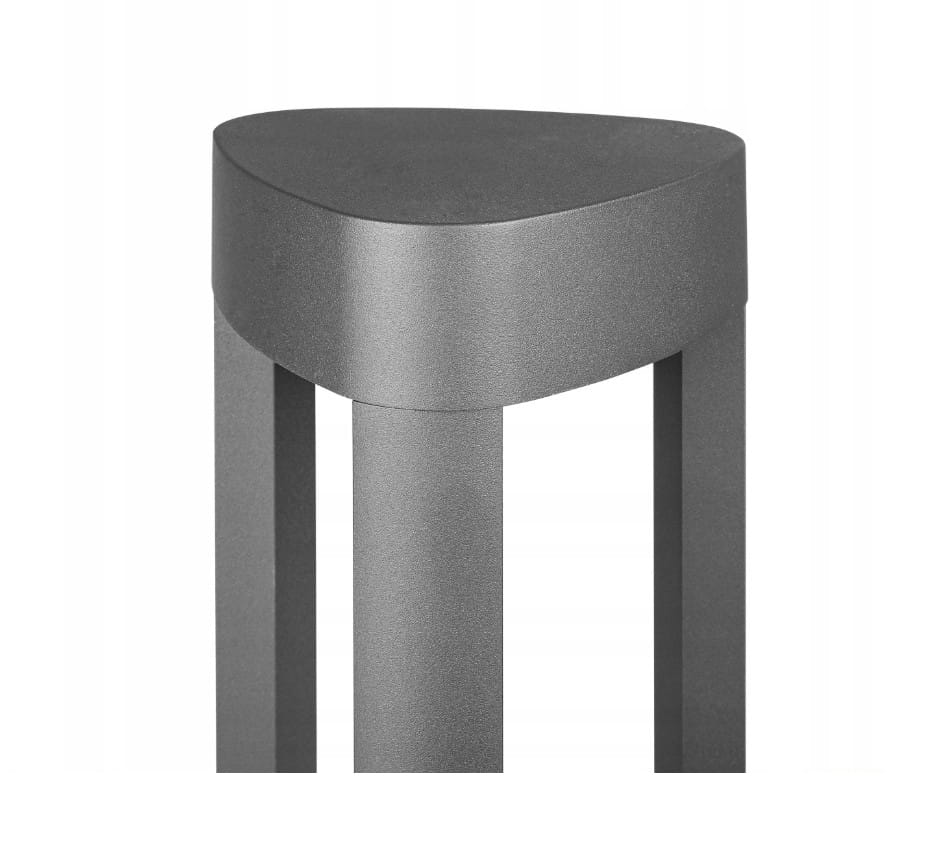 Lampa stojąca ogrodowa Mario H50 w kolorze antracytowym, z trójkątnym kloszem u góry i prostokątnymi nogami. Produkt widoczny z boku, prezentujący nowoczesny design, przeznaczony do montażu 1xGX53.