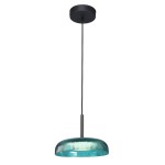 Lampa wisząca Colle 1xLED 12W w kolorze czarnym z zielonym kloszem. Klosz o zaokrąglonym kształcie z wyraźnym teksturowaniem, zawieszona na czarnym przewodzie. Całość montowana na okrągłej, czarnej podsufitce.