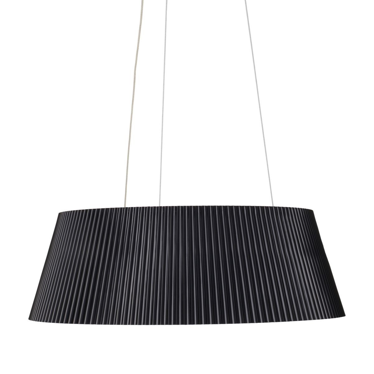 Lampa wisząca LED Frill 21W w kolorze czarnym, o stożkowatym kształcie z żłobieniami. Zawieszona na białym przewodzie, prezentuje minimalistyczny design, idealna do nowoczesnych wnętrz. Temperatura barwowa 3000K.