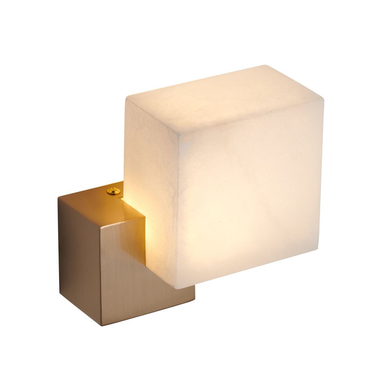 Kinkiet LED Cubo 3W 3000K w kolorze złotym. Posiada prostokątną, mleczną klosz z materiału, osadzony na kwadratowej podstawie. Złota powierzchnia podstawy oraz widoczne mocowanie. Oświetlenie skierowane ku górze.