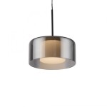 Lampa wisząca Rika 3xLED 18W w kolorze czarnym dymionym, o okrągłym, półprzezroczystym kloszu. Zawieszona na cienkim, czarnym przewodzie. Emituje ciepłe światło, idealna do nowoczesnych wnętrz.