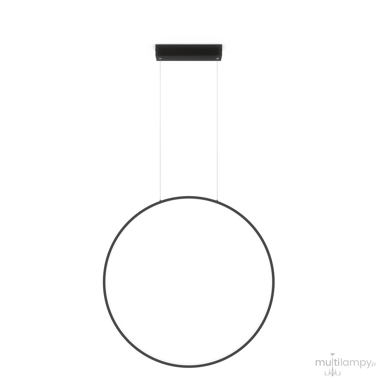 Lampa wisząca LED D90 o mocy 50W, kolor czarny, w kształcie dużego okręgu. Zawieszona na cienkich linkach, z eleganckim, minimalistycznym designem. Ochrona IP44, co czyni ją odpowiednią do wilgotnych pomieszczeń.